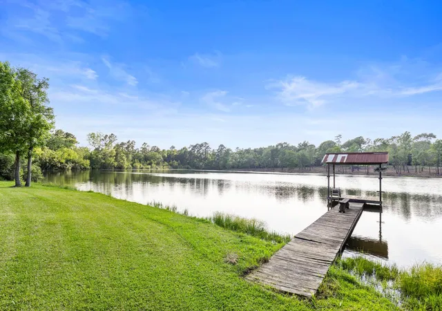 2nd image of 5000 Moody Dr, Montgomery, TX 77316 | MLS# 37232028
