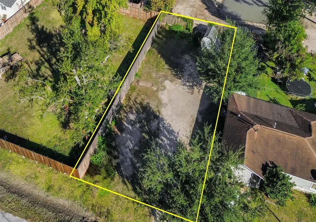 Photo 2 of Land for sale at 514 Marcella St, Houston, TX 77091 | MLS# 94340173 | Listing updated on 2026-08-18