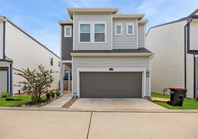2nd image of 11415 Waterford Spring Trl, Houston, TX 77047 | MLS# 11134268