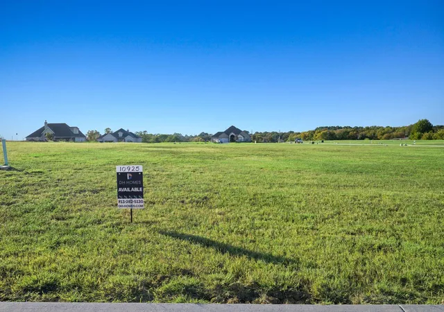 Land for sale at 10925 Dauphine St, Willis, TX 77318 | MLS# 77932563