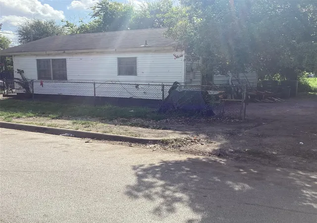 Photo 1 of Single family home for sale at 3450 Drew St, Houston, TX 77004 | MLS# 72372520 | Listing updated on 2026-07-17