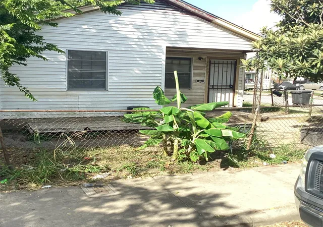 Photo 3 of Single family home for sale at 3450 Drew St, Houston, TX 77004 | MLS# 72372520 | Listing updated on 2026-07-17