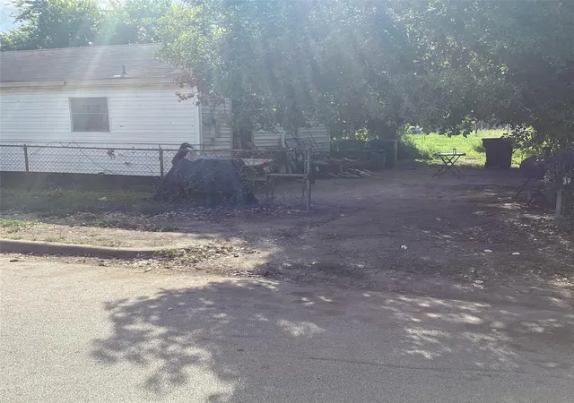 Photo 3 of Single family home for sale at 3450 Drew St, Houston, TX 77004 | MLS# 72372520 | Listing updated on 2026-07-17