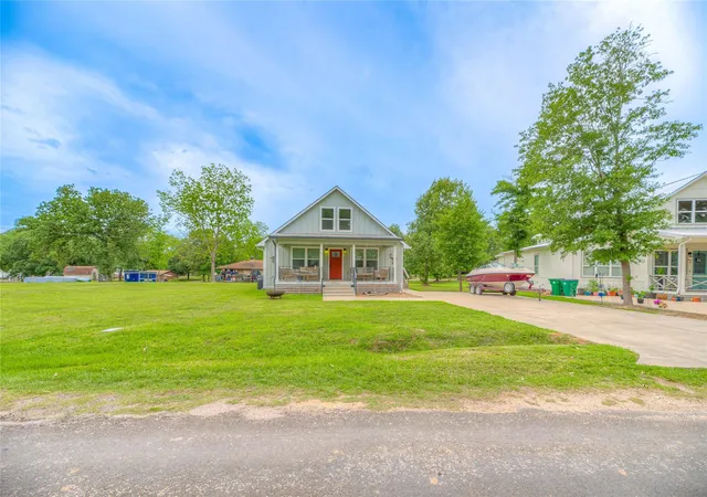 Photo 3 of Single family home for sale at 1345 Indian Hl Blvd, Livingston, TX 77351 | MLS# 40570612 | Listing updated on 2026-05-22