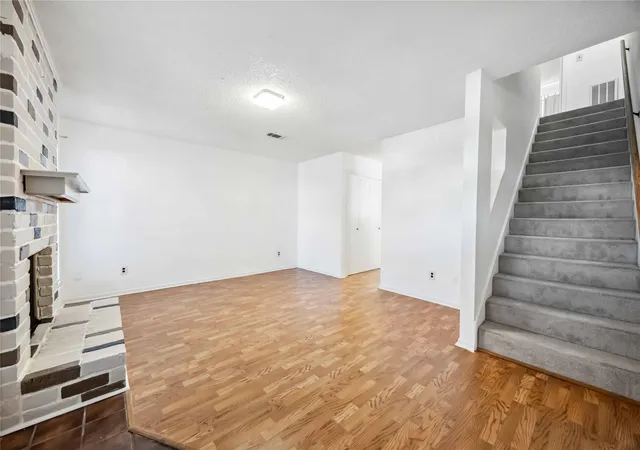 2nd image of 17814 Kings Park Ln, Houston, TX 77058 | MLS# 17500428