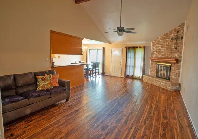 Photo 3 of Single family home for sale at 103 Sunflower St, Lake Jackson, TX 77566 | MLS# 12549098 | Listing updated on 2026-07-25