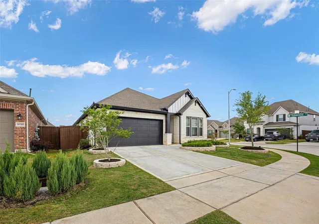 Photo 2 of Single family home for sale at 10306 Hay Meadow Dr, Iowa Colony, TX 77583 | MLS# 80807701 | Listing updated on 2026-08-22