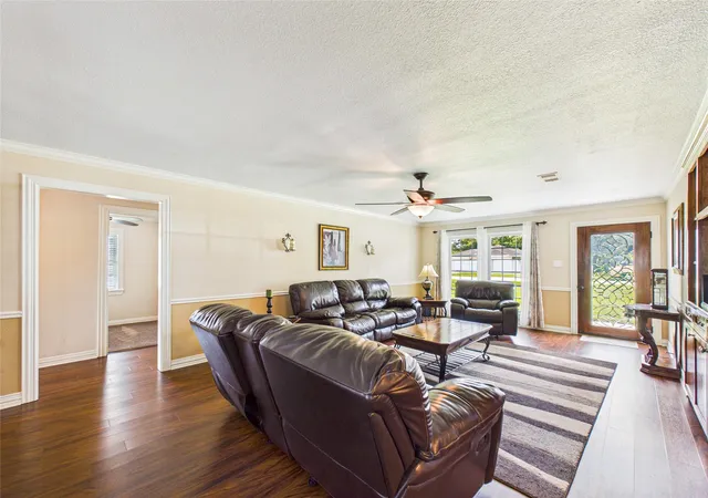 Homes for sale in Kemah, TX | 1212 Delores St, Kemah, TX 77565 | MLS# 37214978