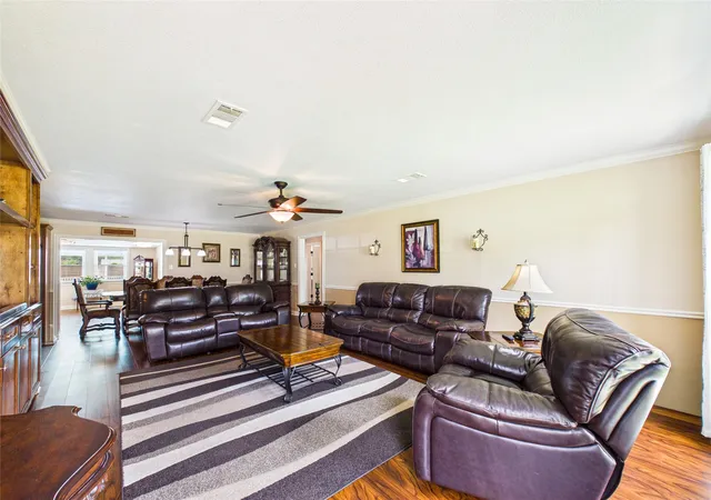 Homes for sale in Kemah, TX | 1212 Delores St, Kemah, TX 77565 | MLS# 37214978