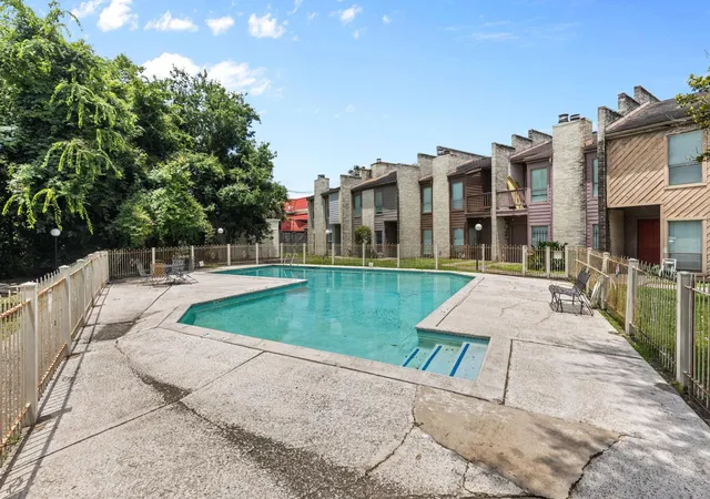 30th image of 11280 Braes Forest Dr #105, Houston, TX 77071 | MLS# 39702137