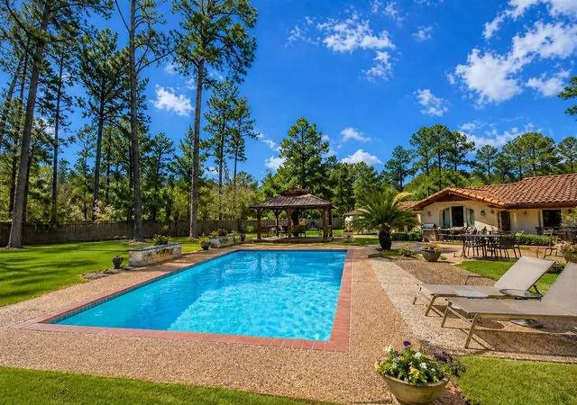 32nd image of 142 Wall St, Cleveland, TX 77327 | MLS# 80700640