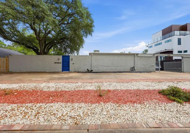 Photo 3 of Single family home for sale at 5323 S Braeswood Blvd, Houston, TX 77096 | MLS# 15730074 | Listing updated on 2026-07-23