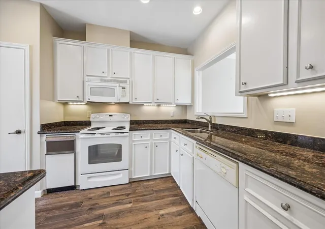 3rd image of 1714 S Gessner Rd, Houston, TX 77063 | MLS# 71326165