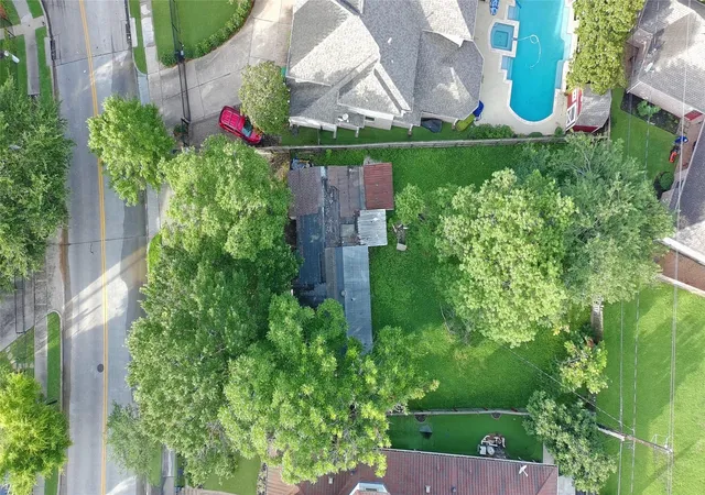 Photo 3 of Land for sale at 3105 Mcculloch Cir, Houston, TX 77056 | MLS# 10732533 | Listing updated on 2026-09-02