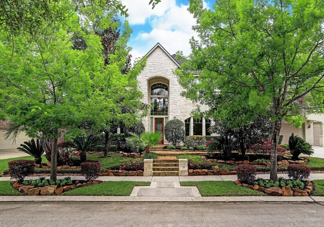 Homes for sale in Kingwood, TX | 25 Club Oak Ct, Kingwood, TX 77339 | MLS# 39774369