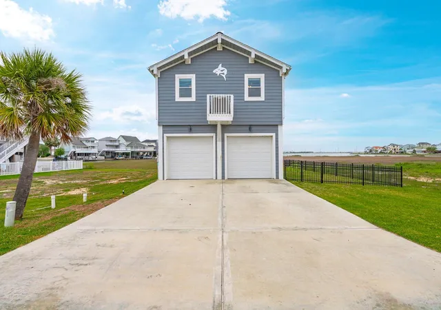 2nd image of 944 Tiki Dr, Galveston, TX 77554 | MLS# 71950019