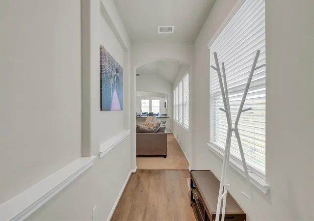 Photo 2 of Single family home for sale at 5339 Basquiat Dr, Houston, TX 77048 | MLS# 52673371 | Listing updated on 2026-09-08