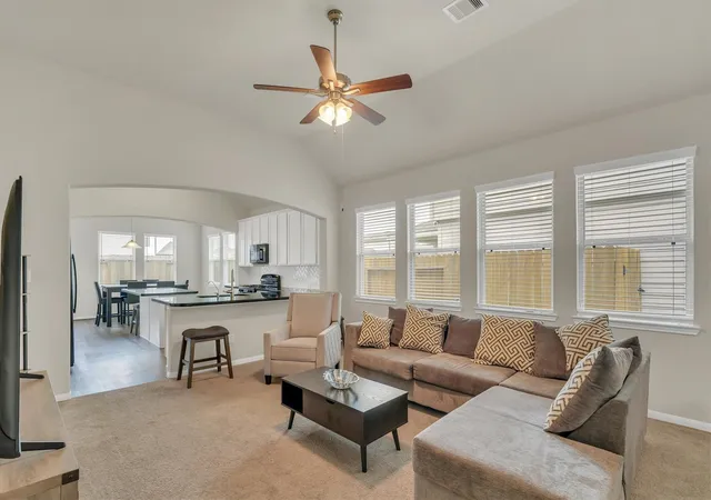 Photo 3 of Single family home for sale at 5339 Basquiat Dr, Houston, TX 77048 | MLS# 52673371 | Listing updated on 2026-09-08