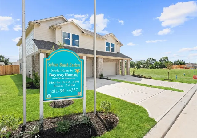 3rd image of 1367 Mixander Wy S, La Porte, TX 77571 | MLS# 92278048