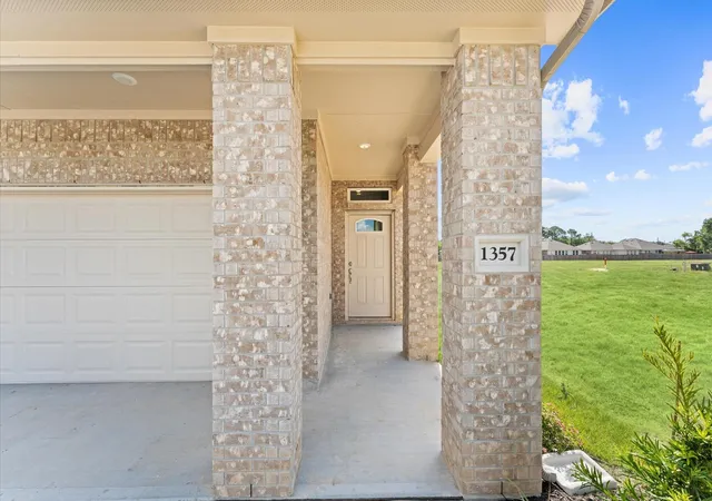 4th image of 1367 Mixander Wy S, La Porte, TX 77571 | MLS# 92278048