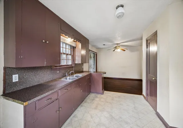 Photo 3 of Single family home for sale at 5711 Pardee St, Houston, TX 77026 | MLS# 24683332 | Listing updated on 2026-06-19