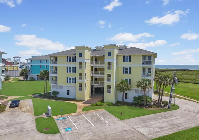 Photo 2 of Condo for sale at 4241 Pointe W Dr #103, Galveston, TX 77554 | MLS# 47536874 | Listing updated on 2026-09-20