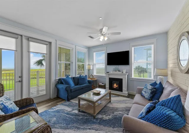 Photo 4 of Condo for sale at 4241 Pointe W Dr #103, Galveston, TX 77554 | MLS# 47536874 | Listing updated on 2026-09-20