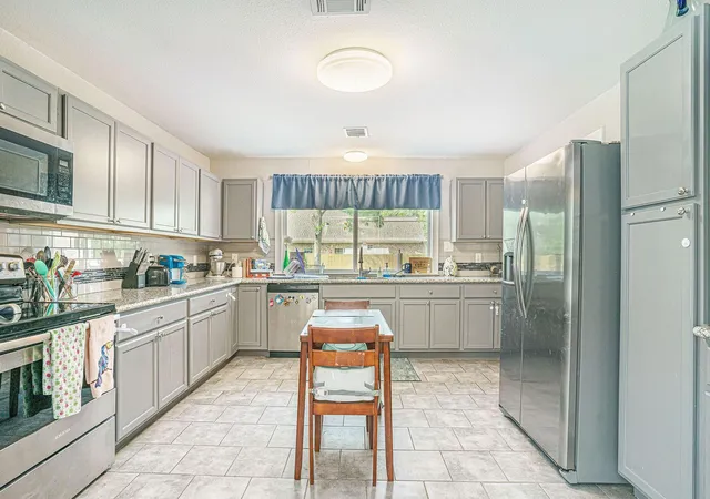 5th image of 14306 4Th St, Santa Fe, TX 77517 | MLS# 63775338