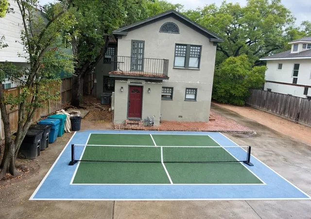 43rd image of 815 Hawthorne St, Houston, TX 77006 | MLS# 90950703