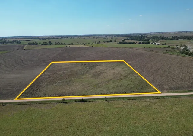 1st image of 3809 County Road 384, Bartlett, TX 76511 | MLS# 78569234
