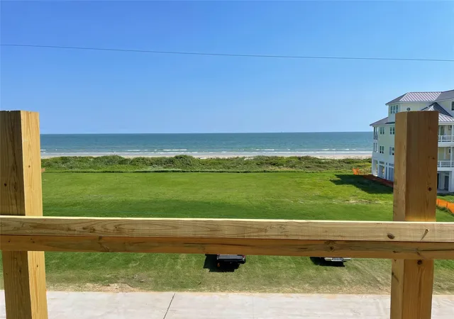 Photo 3 of Single family home for sale at 11354 Beachside Dr, Galveston, TX 77554 | MLS# 29756139 | Listing updated on 2026-08-23