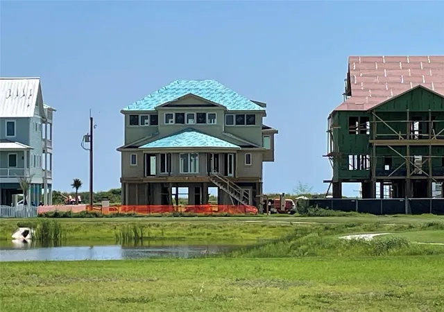 Photo 3 of Single family home for sale at 11354 Beachside Dr, Galveston, TX 77554 | MLS# 29756139 | Listing updated on 2026-08-23