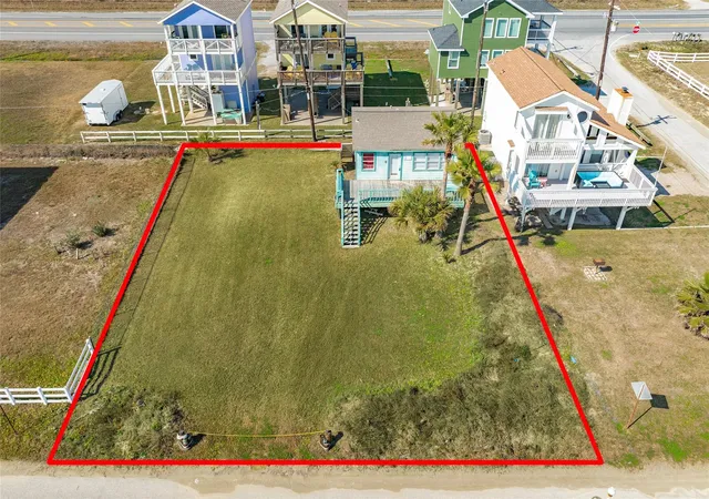 Photo 1 of Single family home for sale at 17404 Bristow Dr, Galveston, TX 77554 | MLS# 33525704 | Listing updated on 2026-08-05