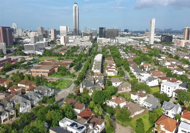 Photo 3 of Land for sale at 5506 Mcculloch Cir, Houston, TX 77056 | MLS# 65089543 | Listing updated on 2026-07-11