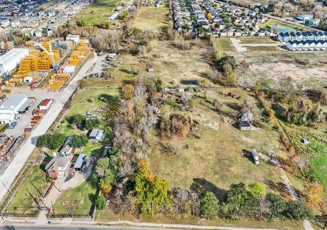 Land for sale at 13015 Cullen Blvd, Houston, TX 77047 | MLS# 82722099
