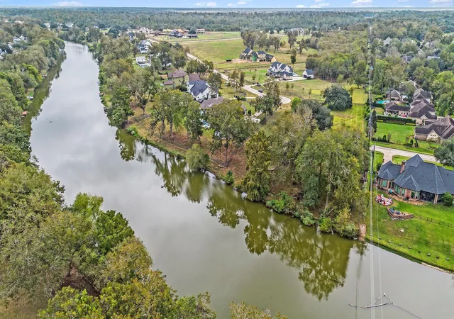 Photo 2 of Land for sale at 30703 Riverlake Rd, Fulshear, TX 77441 | MLS# 93143241 | Listing updated on 2026-08-18