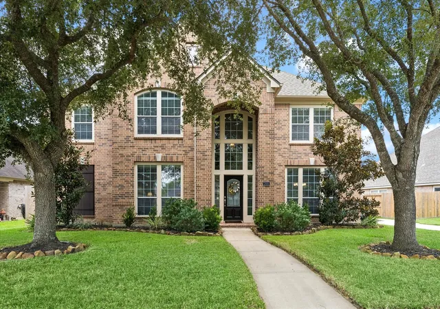 1st image of 2906 Summer Cape Ct, League City, TX 77573 | MLS# 50099397