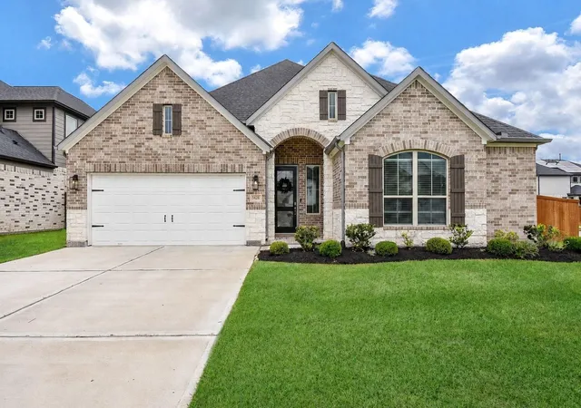 1st image of 3426 Majestic Pine Ln, Rosenberg, TX 77471 | MLS# 30806610
