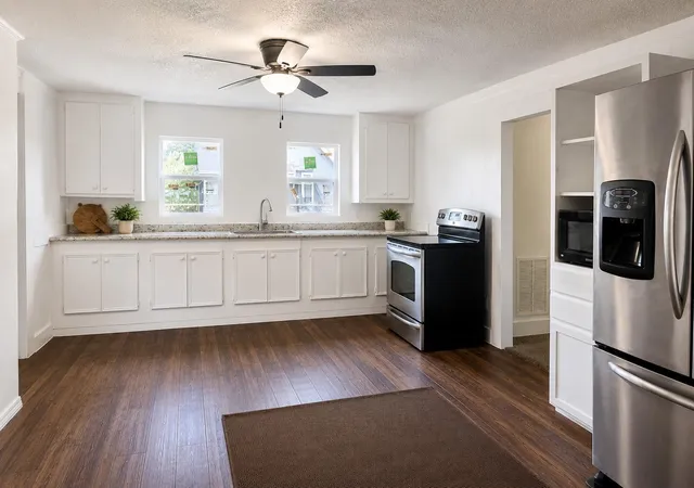 Homes for sale in West Orange, TX | 2115 Bonnie St, West Orange, TX 77630 | MLS# 35607315