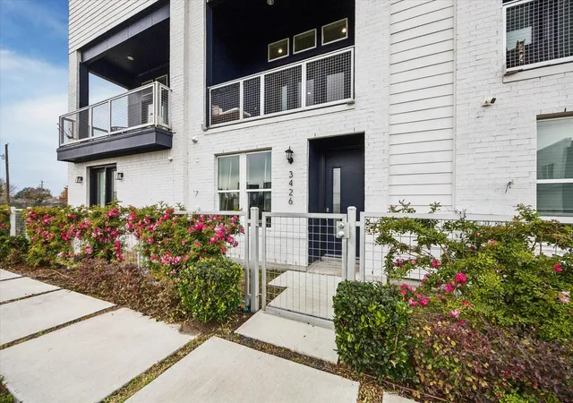 3rd image of 3426 Stanling Brook Ln, Houston, TX 77080 | MLS# 36233791