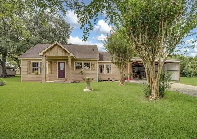 1st image of 922 Runneburg Rd, Crosby, TX 77532 | MLS# 62470165