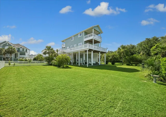 Photo 3 of Single family home for sale at 3439 Eckert Dr, Galveston, TX 77554 | MLS# 49706615 | Listing updated on 2026-09-14