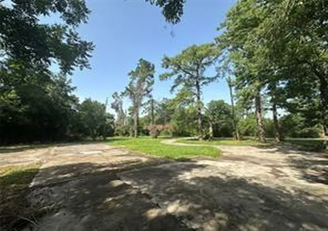 Photo 2 of Land for sale at 314 Forest Cove Dr, Houston, TX 77339 | MLS# 27615441 | Listing updated on 2026-09-12