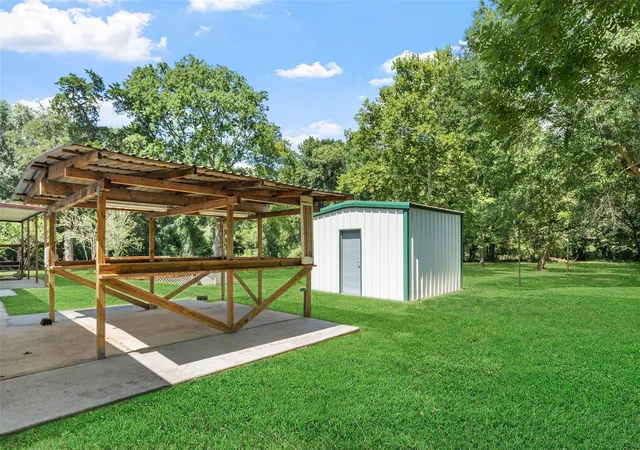 Photo 3 of Single family home for sale at 10291 Hart Rd, Conroe, TX 77306 | MLS# 31533867 | Listing updated on 2026-09-18