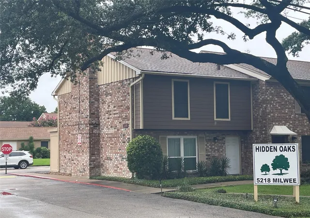Photo 2 of Townhouse for sale at 5218 Milwee St #44, Houston, TX 77092 | MLS# 38781937 | Listing updated on 2026-09-05