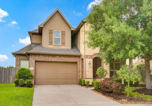 2nd image of 2964 Jade Springs Ln, Pearland, TX 77584 | MLS# 67049009