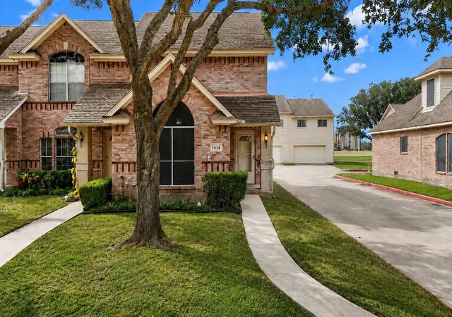 1st image of 1414 Cypress Cove St, La Porte, TX 77571 | MLS# 97638131