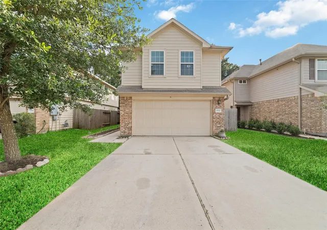 Single family home for sale at 16547 Mablethorpe Ln, Houston, TX 77073 | MLS# 61590052