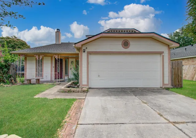 Photo 2 of Single family home for sale at 9610 Blackamore Cir, Houston, TX 77065 | MLS# 30922506 | Listing updated on 2026-09-11