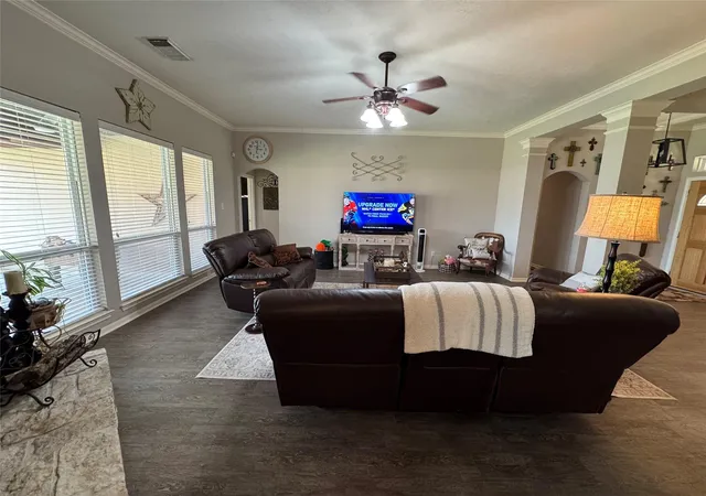 3rd image of 3014 Bowser Rd, Fulshear, TX 77441 | MLS# 37902052